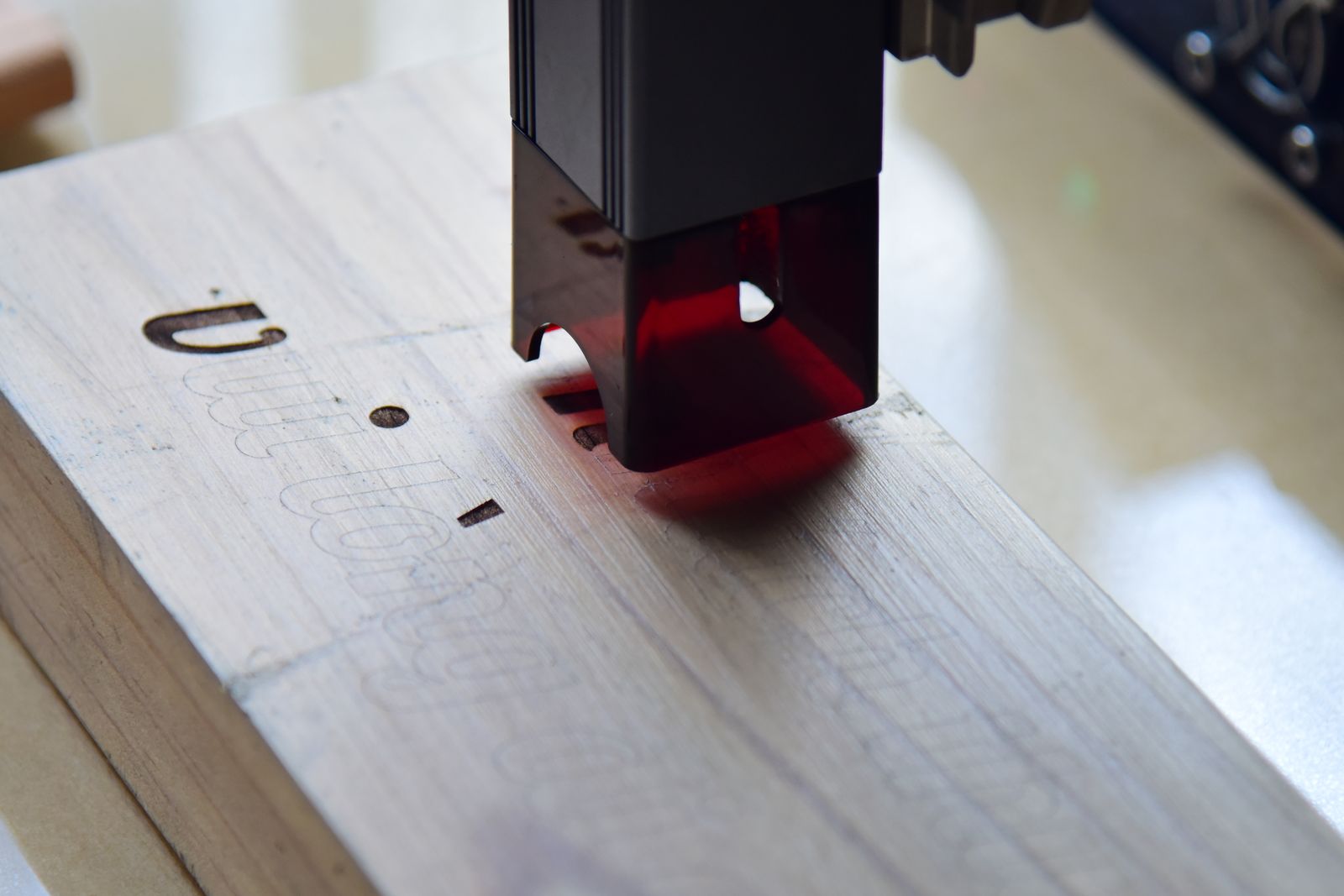 The Ultimate Guide to Personalized Laser-Engraved Gifts